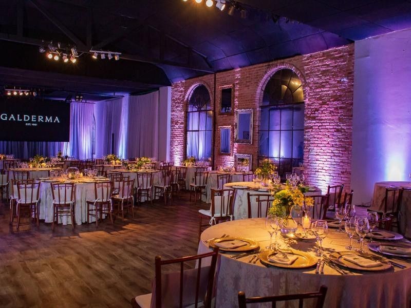 Eventos Corporativos em Florianópolis: Como Escolher o Espaço Perfeito